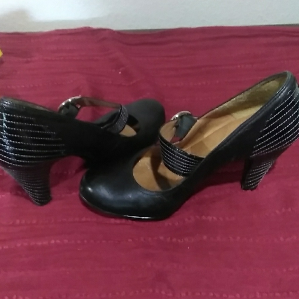 SOFFT Black "Mary Jane" style heel